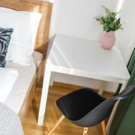 Apartman Golden Rezidence Nova Karolina *