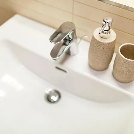 Golden Rezidence Nova Karolina *