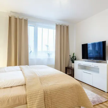 Golden Rezidence Nova Karolina Apartment