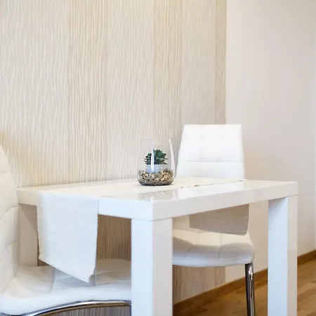 Golden Rezidence Nova Karolina Апартаменты Острава