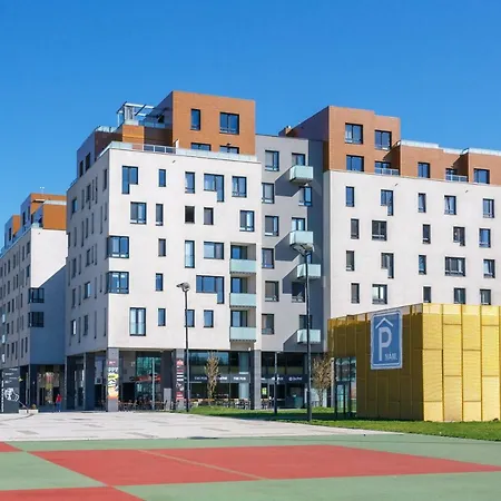 Apartment Golden Rezidence Nova Karolina *