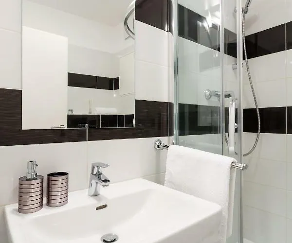 Apartmán Golden Rezidence Nová Karolina *